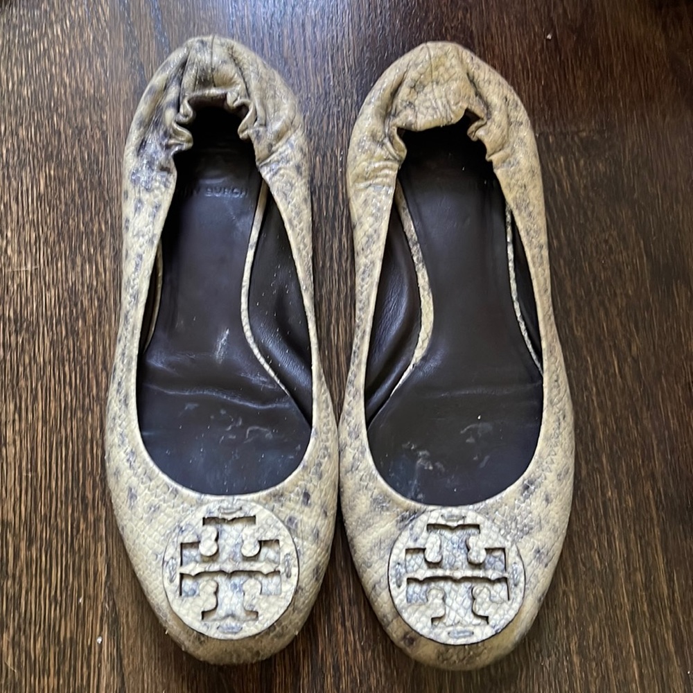 Snake print Tory Burch ballet flat size 8